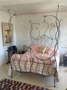 iron forest bed - Google Search - Another bed to inspire whimsical dreams! Iron Bed, Pretty Room, Room Inspiration Bedroom, Room Ideas Bedroom, Dream Decor, Dream Rooms, Dream House Decor, Cool Rooms, Aesthetic Room Decor