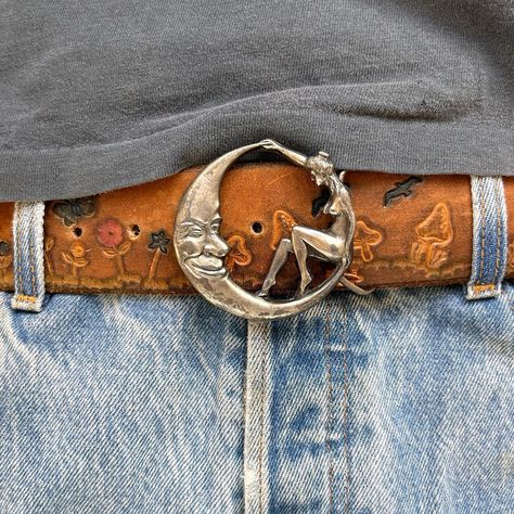 1986 Bergamot brass works buckle Go to chinacatclothing.bigcartel.com to purchase | Instagram Aesthetic Belts, Peter Pan Kostüm, Cool Belts, Belts Aesthetic, Cooler Style, Mazzy Star, Mia 3, Funky Jewelry, Mode Inspo