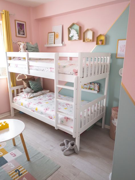 Pink Mint Green Bedroom, Sisters Bedroom Bunkbeds, Mint Pink Bedroom, Kids Room With Bunkbeds Ideas, Yellow Pink Kids Room, Pink And Green Bedroom Walls, Small Bunkbed Bedroom Ideas, Bunkbed Girls Room Ideas Aesthetic, Girls Pink And Green Bedroom Ideas