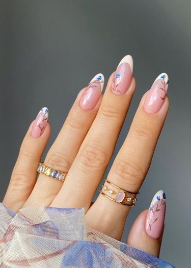 Vintage Floral Nails, Dainty Flower Nails, Floral Nails Acrylic, Wild Flower Nails, Lovely Nails, Floral Nail Designs, Nail Tutorial, Pink Gel, Floral Nail