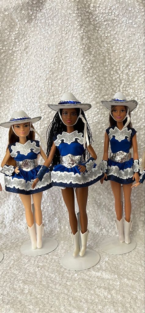 I enjoy making drill team Barbies for various teams! Drill Team Gift Exchange Ideas, Drill Team Gift Ideas, Drill Team Aesthetic, Drill Team Pictures, Dance Team Ideas, High School Goals, Dance Team Photos, Drill Dance, College Dorm List