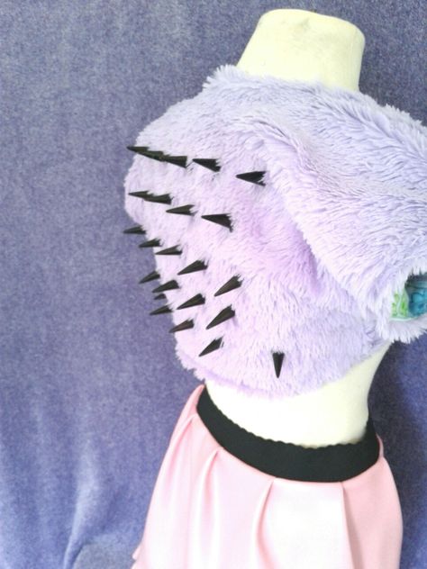 Pastel Punk Clothes, Punk Barbie Aesthetic, Goth Pastel Aesthetic, Yumi Kawaii Outfit, Punk Kawaii, Pastel Punk Fashion, Bubblegum Punk Fashion, Pastel Punk Aesthetic, Pastel Goth Jacket