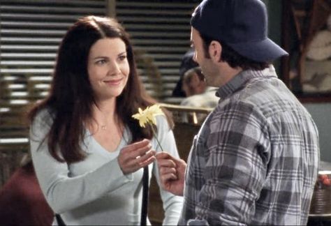 Lorelai Gilmore And Luke, Lorelai And Luke, Gilmore Girls Lorelai, Luke And Lorelai, Gilmore Girls Luke, Luke Danes, Best Tv Couples, Team Logan, Lauren Graham