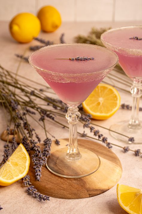 Lavender Lemon Martini - Thyme For A Drink Spring Mixed Drinks Cocktail Recipes, Spring Martini Recipes, Lavender Martini Recipe, Lavender Lemon Drop Martini, Spring Mixed Drinks, Spring Drinks, Lemon Martini, Lavender Martini, Lavender Cocktail