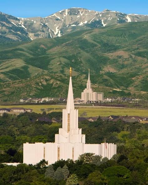 Lds Photography, Oquirrh Mountain Temple, Mountain Temple, Lds Church History, Temple Photo, Jesus Christ Lds, Lds Temple Pictures, Jordan River, Mormon Temples