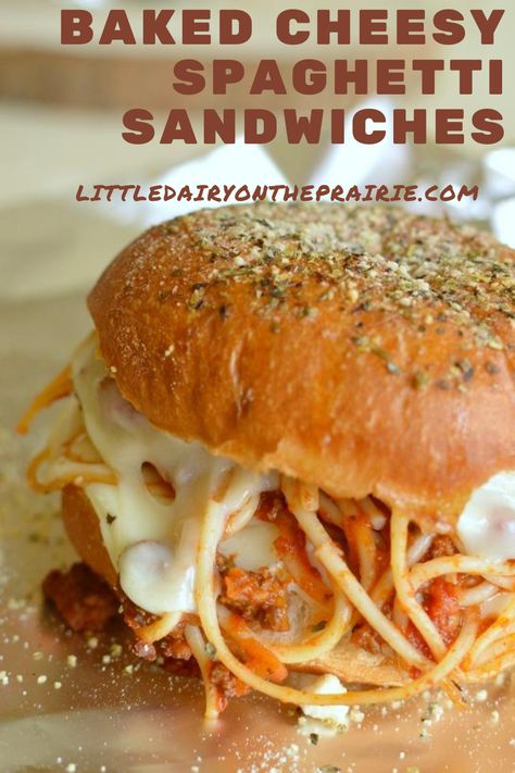 Spaghetti Sliders, Spaghetti Boats, Best Spaghetti Recipes, Spaghetti Sandwich, Harvest Meals, Best Spaghetti Recipe, Beef Sausage Recipes, Pasta Recipes For Kids, Food Suggestions