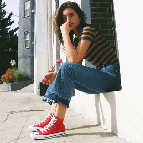 Converse High Outfit, High Top Converse Outfit, Outfits With High Tops, High Top Outfit, Red Converse Outfit, Red High Top Converse, High Top Converse Outfits, 90s Outfits, 80s Costume