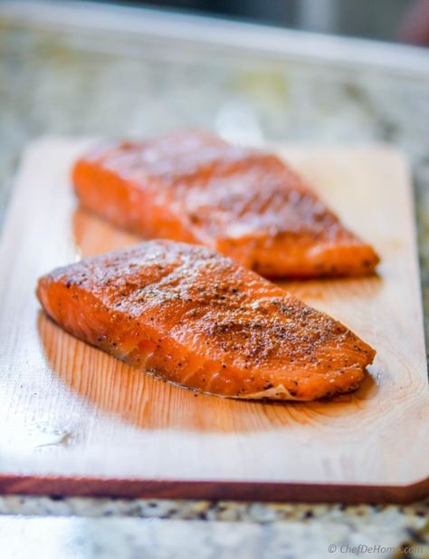 Dry Rubbed Salmon on a Cedar Plank ready to be grilled for a flavorful cedar aroma | chefdehome.com Diet Salmon Recipes, Beets Salad Recipe, Beets Salad, Healthy Seafood Dinners, South Beach Diet Recipes, Plank Salmon, Cedar Plank Salmon, Beet Salad Recipes, Low Cholesterol Recipes