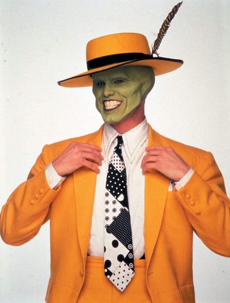 The Mask Cartoon, O Maskara, The Mask Costume, Classic Films Posters, Zoot Suit, Vintage Pop Art, Halloween Makeup Inspiration, Angel Costume, Movie Shots