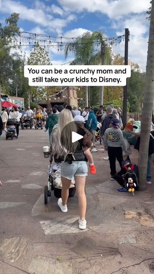 4 comments | Disney mom meets crunchy mom 🤝🏼 #disneymom #crunchymoms #disneyworld #moms #disneymomsoftiktok #tushbaby #travel #crunchymomsoftiktok #scrunchymoms Disney world // disney moms // crunchy mom | jordannnkayeee | jordannnkayeee · Original audio Disney Moms, Crunchy Mom, Micro Influencer, Crunchy Moms, Disney Mom, Instagram Blogger, Disney World, Influencer, Audio