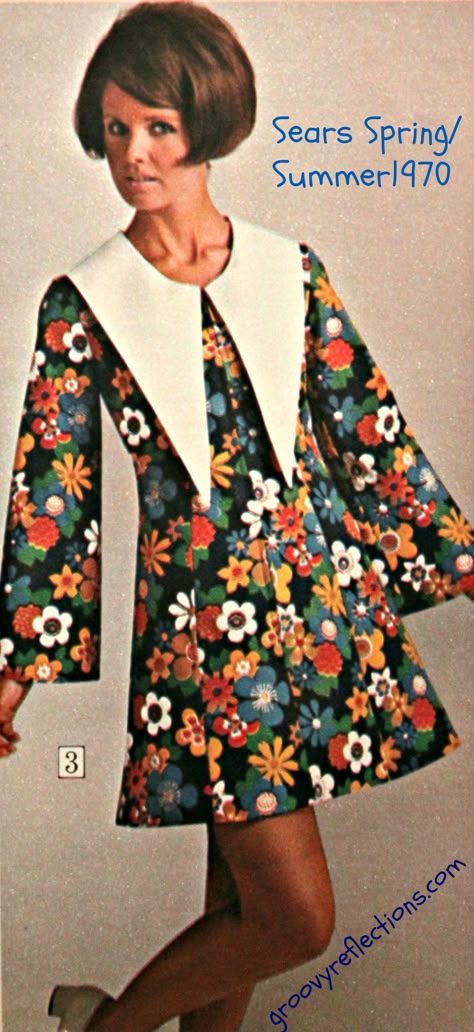 Flower power! Outrageously long lapels! Sears catalog Spring Summer 1970. 70s Mode, 1970 Fashion, Sears Catalog, Fashion 1970s, Those Were The Days, 1970s Fashion, My Past, Blast From The Past, The Good Old Days