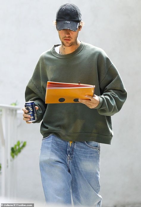 Justin Bieber looks scruffy in an oversized sweatshirt and worn-in jeans as he holds a can of iced coffee while leaving a meeting in Los Angeles | Daily Mail Online Oversized Crewneck Outfit, Crewneck Outfit Men, Green Sweatshirt Outfit, Olive Green Crewneck, Sweatshirt Outfit Men, Oversized Sweatshirt Outfit, Justin Bieber Facts, Crewneck Outfit, Drew House