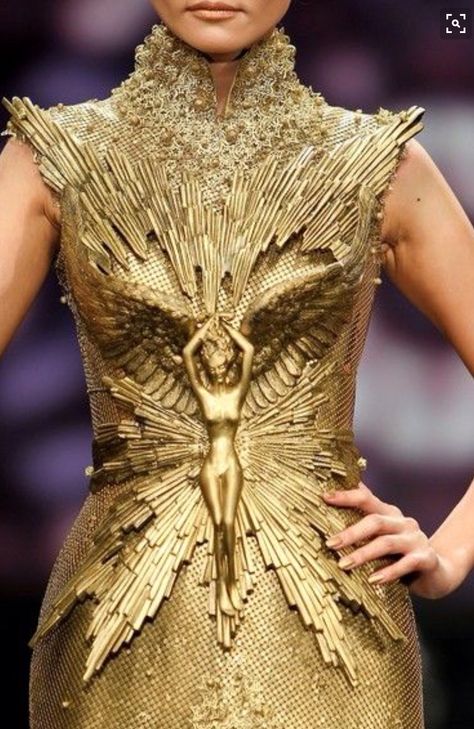 Gold Baroque Haute Couture Golden Age Dress, Gold Runway Fashion, Gold Armor Dress, Gold Runway Dress, Angelic Fashion, Golden Clothes, Harmony In Fashion, Armored Dress, Tex Saverio