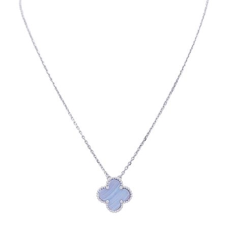 Van Cleef Chalcedony, Blue Van Cleef, Van Cleef Silver Necklace, Van Cleef Jewelry, Van Cleef Arpels Blue, Van Cleef Arpels Necklace Silver, White Gold Van Cleef, Van Cleef Arpels Necklace White Gold, Van Cleef Arpels Blue Necklace