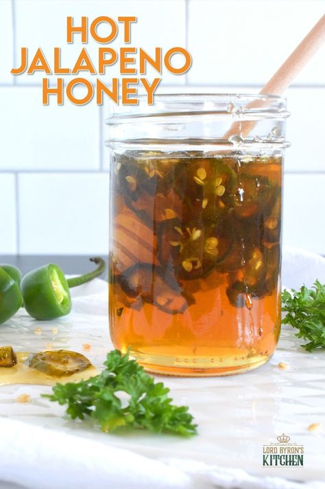 Sweet Jalapeno Sauce, Marinated Jalapenos, Jalapeno Sauce Recipe, Spicy Honey Sauce, Jalapeño Honey, Jalapeno Recipe, Honey Jalapeno, Hot Honey Recipe, Jalapeno Sauce