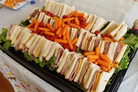 Costco Party Platters: Unveiling the Secret to Their Popularity 10 Sandwhich Platters Party, Sandwich Platters For Parties, Costco Platters, Costco Sandwich Platter, Costco Party Platters, Costco Party, Sandwich Platters, Canada Party, Costco Meals