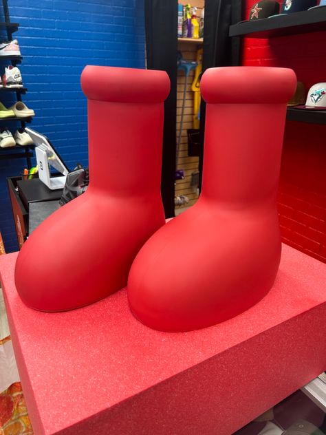 The Big Red Boots, Big Red Boots By Mschf, Mschf Boots, Big Red Boots, Red Boots Outfit, Big Boots, Big Shoes, Fancy Heels, Balenciaga Sneakers