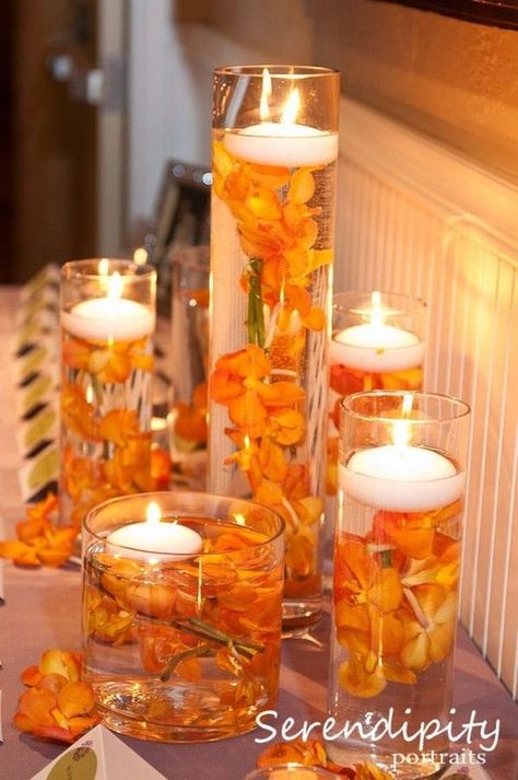 Fake Flower Centerpieces, Floating Candle Centerpieces Wedding, Floating Candles Wedding, Deco Orange, Diwali Decorations At Home, Candle Wedding Centerpieces, Wedding Planning Business, Tafel Decor, Diy Diwali Decorations