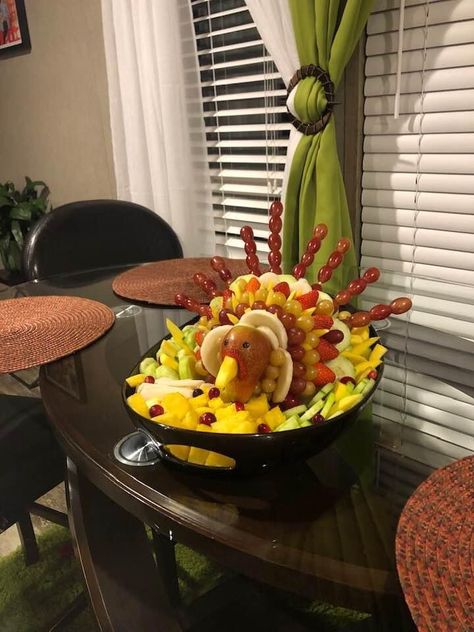 Dia del pavo Happy Thanksgiving Day, Happy Thanksgiving, Thanksgiving, Baby Shower, Table Decorations, Home Decor, Home Décor