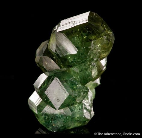 Demantoid Garnet - Madagascar Demantoid Garnet, Garnet Crystal, Fine Minerals, Rocks And Gems, Raw Gemstones, Rocks And Minerals, Steven Universe, Madagascar, Garnet