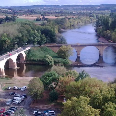 Dordogne Gardens | Panoramic Gardens of Limeuil in the Dordogne, France Dordogne France, Beaux Villages, Aquitaine, Gardening Tips, Planting Flowers, Places To Visit, France, Water