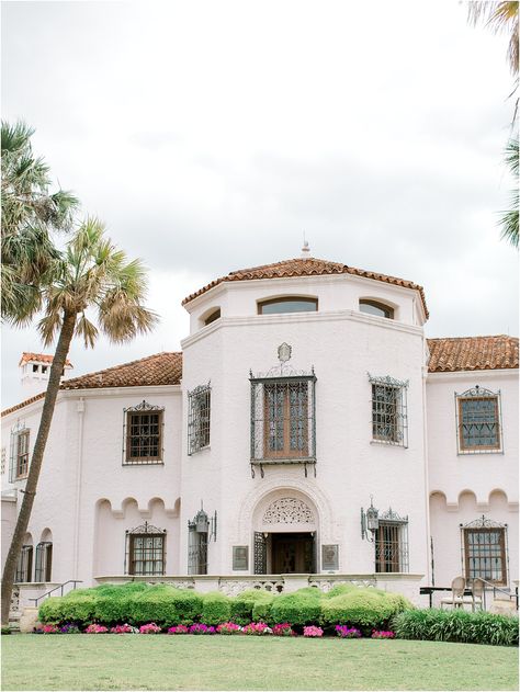 San Antonio Wedding, Engagement Photos San Antonio, San Antonio Botanical Garden Wedding, Mcnay Art Museum, San Antonio Architecture, Mission San Juan Capistrano Wedding, Vintage Mexican Wedding, Mcnay Art Museum Wedding, Outdoor Wedding Venues Texas