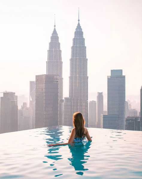 Kuala Lumpur Travel, Malaysia Travel, Lifestyle Inspiration, City Trip, Kuala Lumpur, Travel Itinerary, Southeast Asia, Backpacking, Travel Blogger