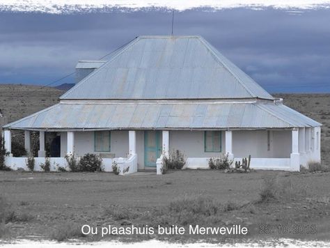 South African Farmhouse, African Farmhouse, Karoo Landscape, Africa Vintage, Abandoned Farm, Road Painting, Farm Houses, Old Farm Houses, Good House