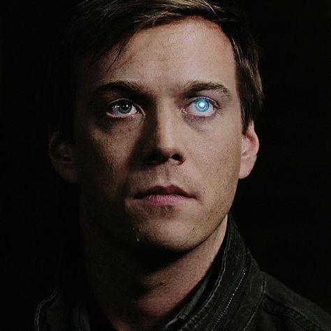 Adam Milligan, Adam Winchester, Michael Supernatural, Jake Abel, Supernatural Baby, Supernatural Tumblr, Supernatural Art, Revenge Of The Fallen, Supernatural Dean