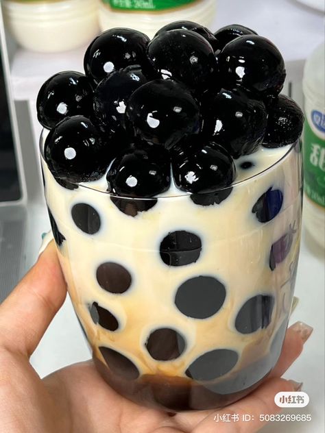 Giant Boba Tea, Big Boba Bubble Tea, Tapioca Boba Recipe, Boba Jelly, Bubble Tea Balls, Jelly Boba, Boba Balls, Coffee Bubble Tea, Boba Aesthetic