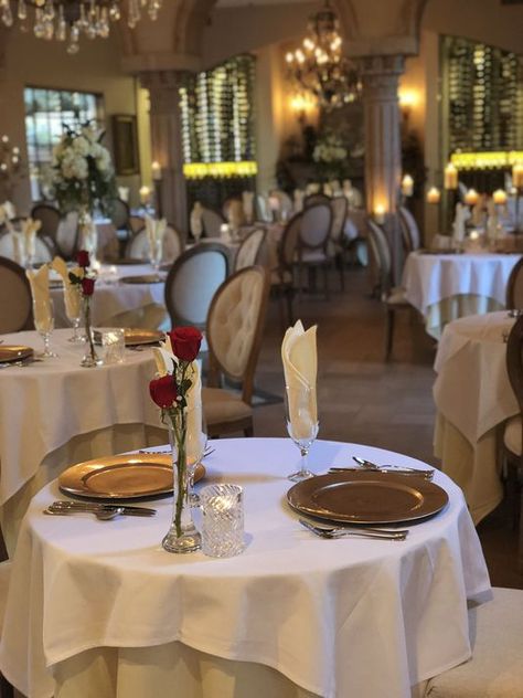 20 romantic restaurants in Phoenix for your next date night Date Night Table, Date At Restaurant, Romantic Restaurant Aesthetic, Restaurant Date Night, Romantic Date Restaurant, Date Night Restaurant, Romantic Dinner Table Setting For Two, Romantic Dinner Table Setting, Fancy Restraunt Date Aesthetic