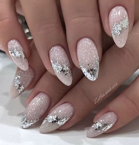 Acrylic Nail Designs New Years Almond, Nail Art New Years, New Years Nails Acrylic, Nail Art New, New Years Nail, New Years Nails, New Years Nail Art, New Years Nail Designs, Unghie Sfumate