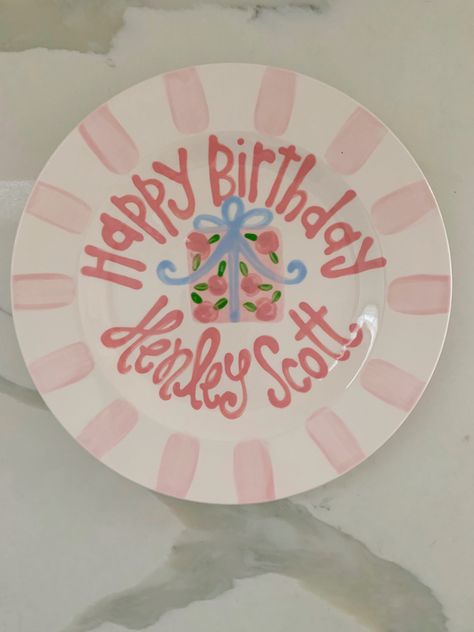 Diy Birthday Plate Decorating, How To Paint A Plate, Birthday Plate Ideas Girl, Birthday Plate Girl, Birthday Ceramic Plate, Happy Birthday Plates, Hand Painted Birthday Plate, Pottery Birthday Plate, Happy Birthday Plate Design