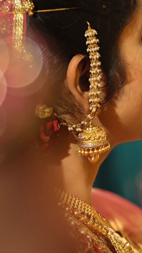 Earchains Gold Indian, Earrings With Matilu Gold, Maati Designs Gold, Mattilu Designs Gold Latest, Mattal Earrings, Maatilu Designs, Mattilu Designs Gold, Chempaswaralu Designs Gold Latest, Champasaralu Designs Gold