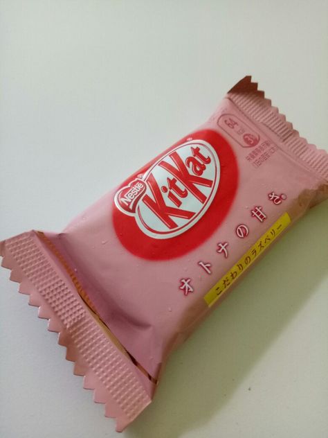 Strawberry Kitkat🍓 Kitkat Strawberry, Strawberry Kitkat, Cute Pictures, Toothpaste, Pink, Quick Saves