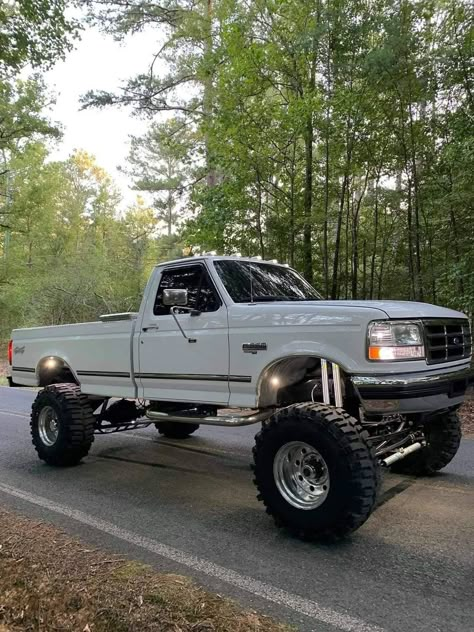 Jacked Up Truck, Diesel Trucks Ford, Country Trucks, Trucks Lifted Diesel, Hot Trucks, Future Trucks, Trucks Lifted, Nice Trucks, Old Ford Trucks