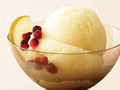 Pear Sorbet Pear Sorbet, Sorbet Recipe, Canned Fruits, Sorbet Recipes, Pear Recipes, Cold Desserts, Raw Desserts, Ice Cream Popsicles, Dessert Dishes