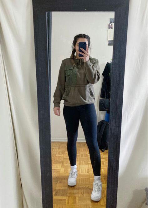 Air Forces With Leggings, Leggings Air Force 1 Outfit, Airfirce1 Outfit, Air Force 1 Leggings Outfit, Black Leggings White Socks Outfit, Air Force 1 With Socks, How To Style Air Force 1 Women, Nike Socks Over Leggings Outfit, Styling Air Force 1 Women