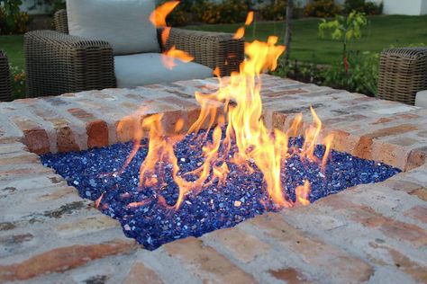 SMALL BACKYARD DESIGN IDEAS - 2017 GUIDE Fire Pit Glass Rocks, In Ground Fire Pit, Fire Pit Glass, Fire Pit With Rocks, Colors Of Fire, Glass Fire Pit, Cool Fire Pits, Patio Heaters, Fire Pit Accessories