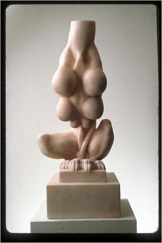 Louise Bourgeois - The New York Times Feminist Artist, Louise Bourgeois, Contemporary Sculpture, Feminist Art, Nature Study, Sculpture Installation, Modern Sculpture, Sculptures & Statues, Ceramic Sculpture