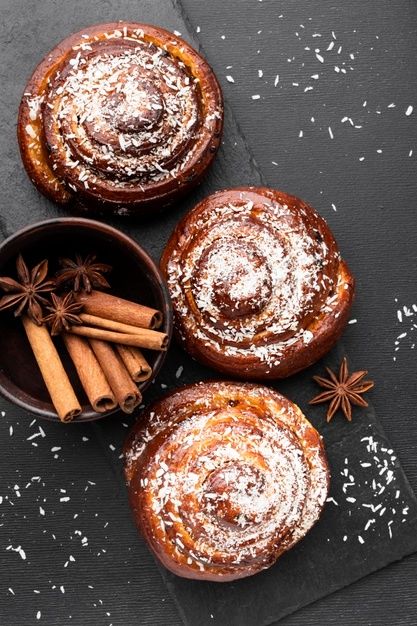 Concept Advertisement, Food Photography Composition, English Tea Party, Budget Family Meals, Croissant Recipe, Cinnamon Rolls Recipe, Easy Family Meals, Artisan Bread, Rolls Recipe