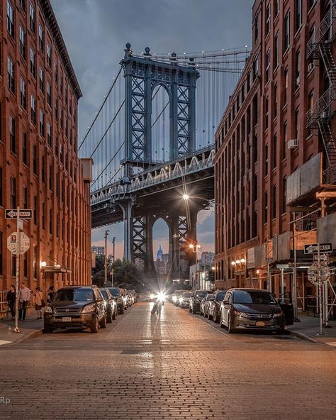 Brooklyn Street, Visiting New York, New York City Aesthetic, Manhattan Bridge, City Lifestyle, Chrysler Building, Washington Street, Visit New York, Kansas City Missouri