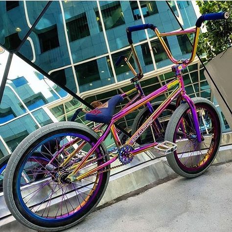 @bmxmarcus 's dream bike Bmx Bikes Custom, Sunday Bmx, Bmx 20, Gt Bmx, Bicycle Paint Job, Bmx Dirt, Bmx Cruiser, Bmx Street, Best Bmx