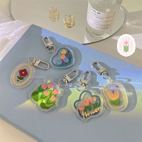 Shrinky Dink Keychain, Shrink Paper, Flower Keychain, Posca Art, Tanah Liat, Acrylic Keychains, Kraf Diy, Stylus Pen, Cute Keychain