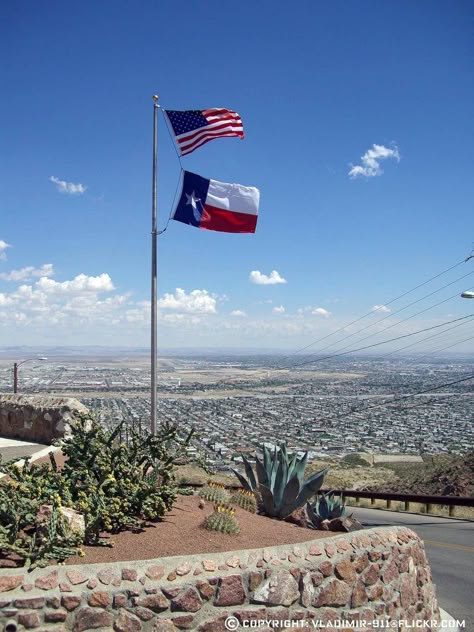 USA and Texas Flags flying in the breeze - El Paso, Texas from Scenic drive overlooking the city Vida Aesthetic, Aerial Tramway, Texas Forever, Texas Country, Texas Towns, Loving Texas, Texas Flag, Texas Flags, Texas City