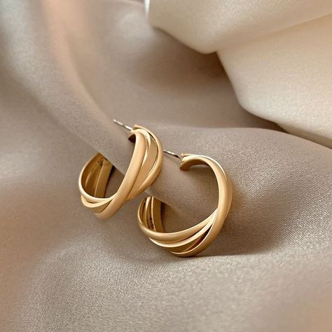 Ear Pin, Modern Gold Jewelry, Sweet Earrings, Hoop Earrings Style, Packing Jewelry, Daily Jewelry, Heart Dangle Earrings, Festival Jewelry, Statement Drop Earrings