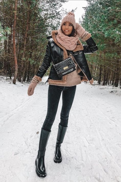 Rainboots Outfit Winter, Canadian Winter Fashion, Paris Trip Outfits, Snow Outfits, Winter Style Guide, Womens Winter Fashion Outfits, Winter Travel Outfit, Best Winter Outfits, Classy Outfits For Women