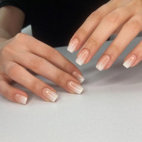 French Tips Beige, Ombre Nails Brown And White, Square Ombre French Nails, Ombre Biab Nails, French Ombre Chrome Nails, French Ombré Nails, Nails Rounded, French Ombre Nails, Square Ombre