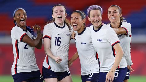 The U.S. men's and women's soccer teams will be paid equally under a new deal : NPR Rose Lavelle, Alyssa Naeher, Female Soccer, Christen Press, Penalty Kick, Women's Soccer Team, Megan Rapinoe, Female Soccer Players, Us Soccer