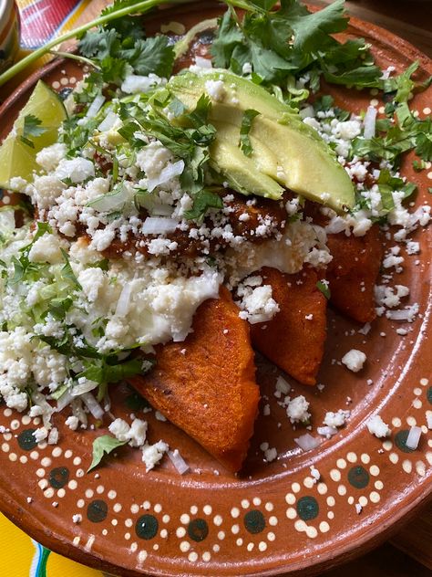 Tortilla Cheese, Enchiladas Potosinas, Red Chile Sauce, Homemade Corn Tortillas, Tortilla Press, Cheese Enchiladas, Dried Peppers, Red Chile, Shredded Lettuce